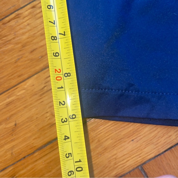 Under Armour Boys’ Navy Shorts SZ 14 - Picture 7 of 8